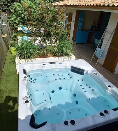 chambre d'hôtes RDC spa et petit-déjeuner en lisière de forêt Le Teich Exterior foto