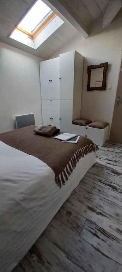 chambre d'hôtes RDC spa et petit-déjeuner en lisière de forêt Le Teich Exterior foto